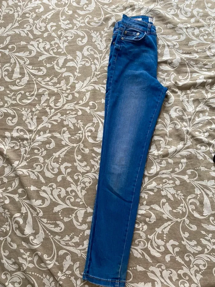 Jean skinny taille 34 - photo numéro 2