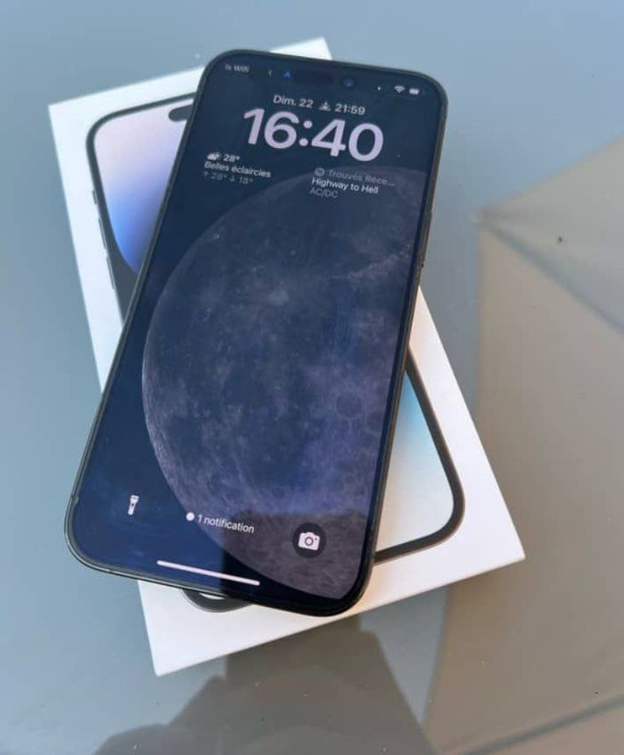 Iphone quatorze pro max - photo numéro 3