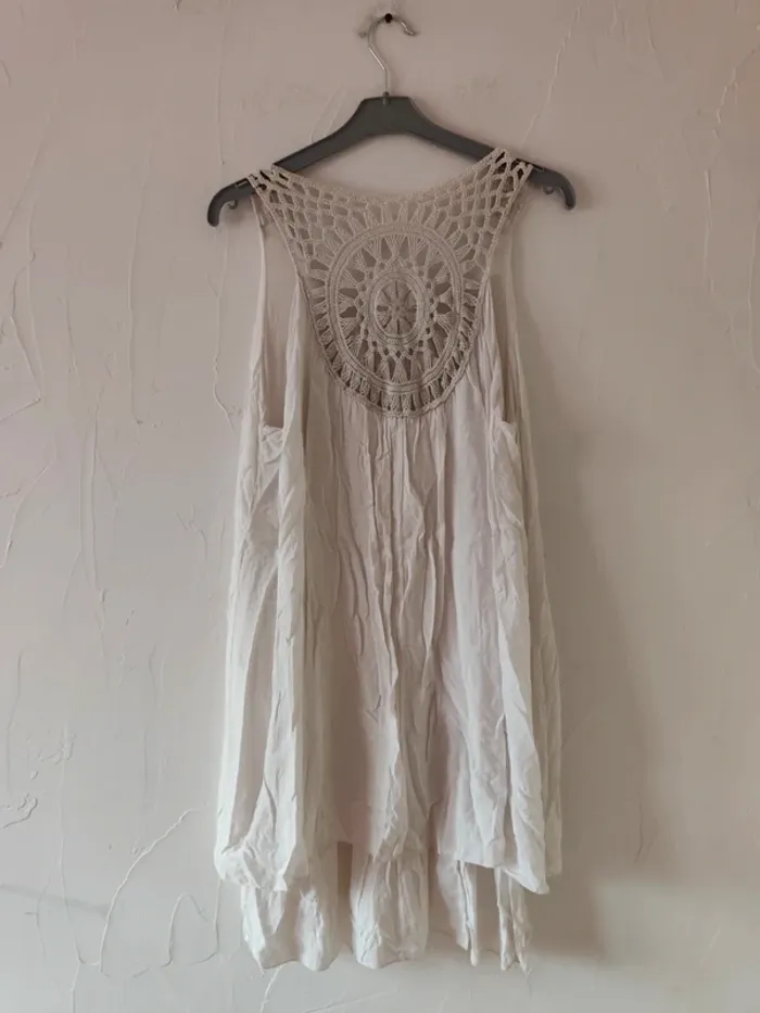Magnifique robe d'été avec broderie dos taille 38 - photo numéro 4