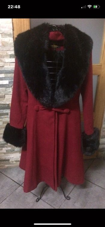 Manteau pin up hell bunny taille 40/42 excellent état proche du neuf