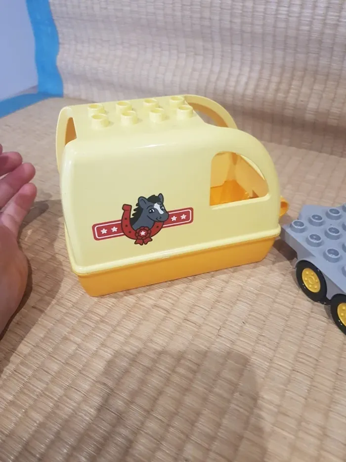 Tracteur et van à chevaux lego duplo - photo numéro 7