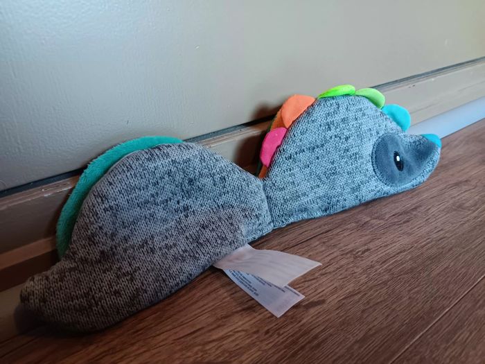 Petit livre sensoriel en forme Hérisson- Sassy - multicolor