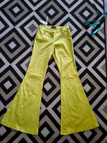 Pantalon pattes d'éléphant taille 34 neuf Tanna
