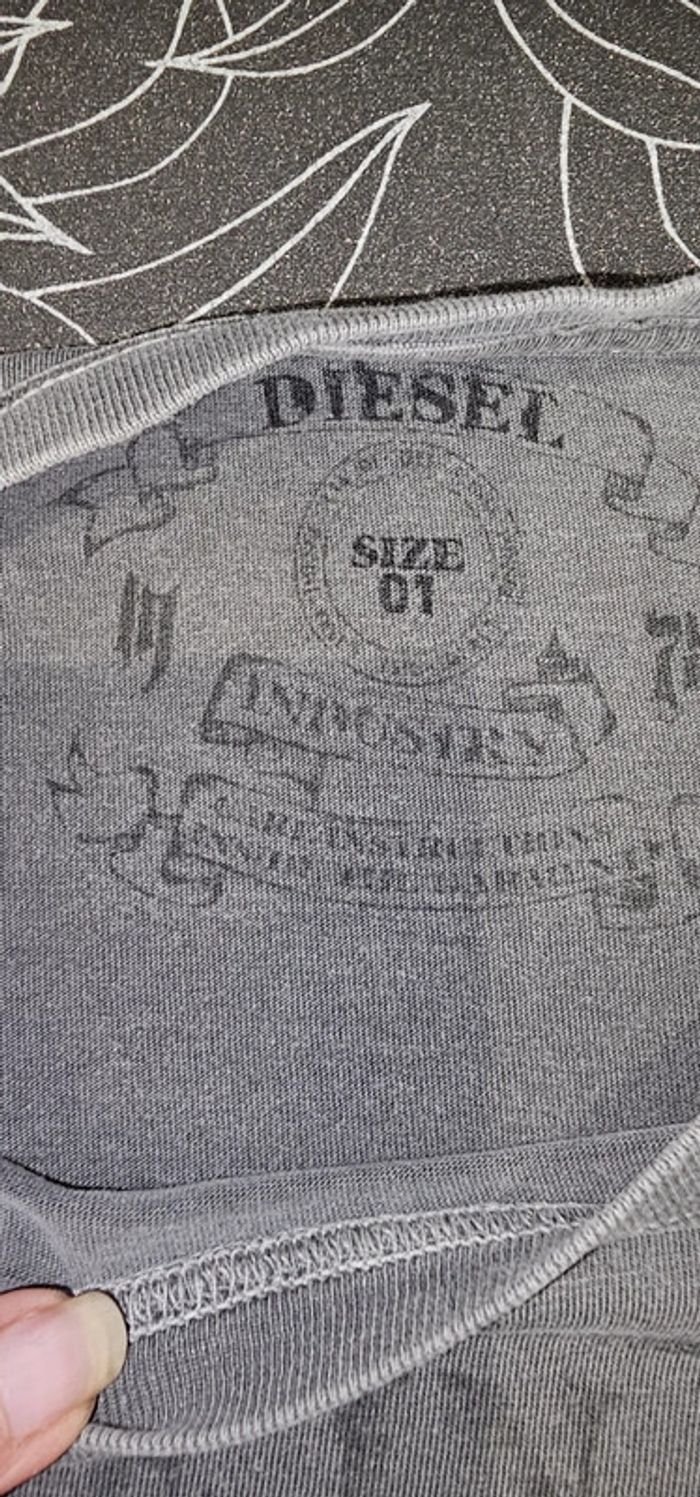 Tee shirt diesel taille 01 - photo numéro 3