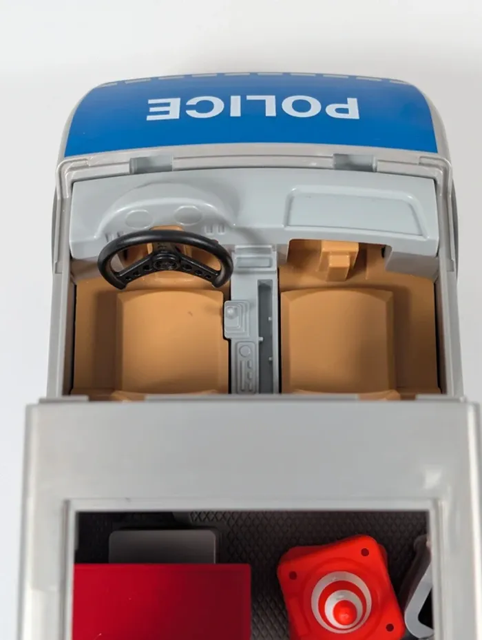 Playmobil Fourgon de policiers avec matériel de barrage - photo numéro 5