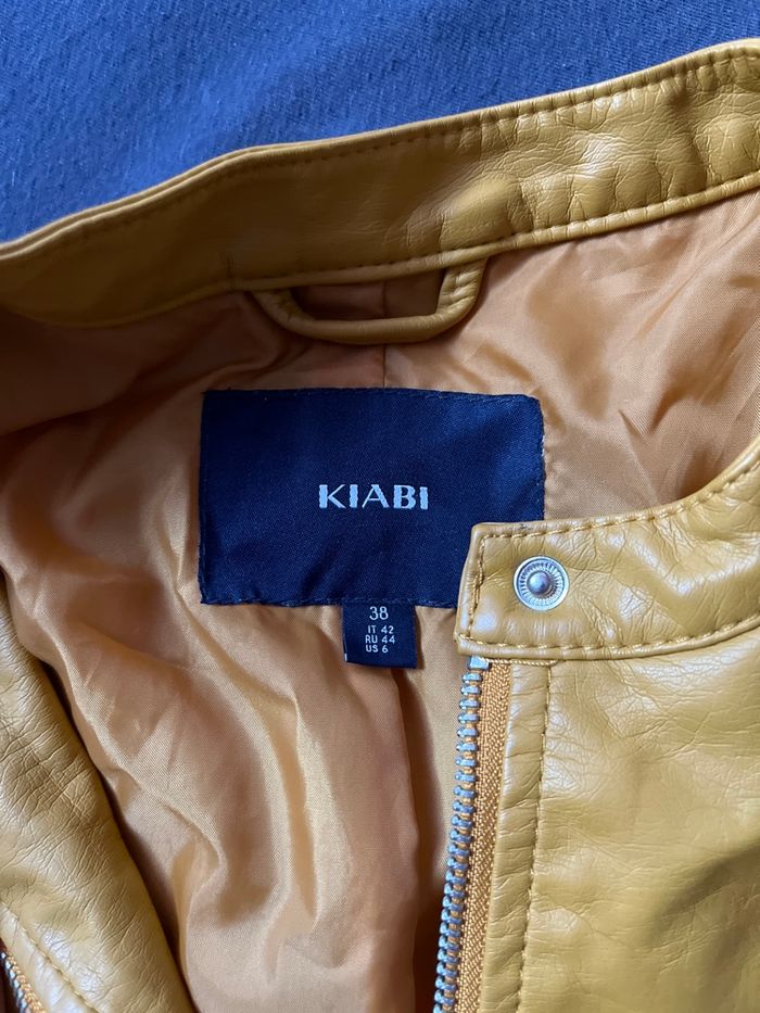 Petite veste en cuir - photo numéro 2