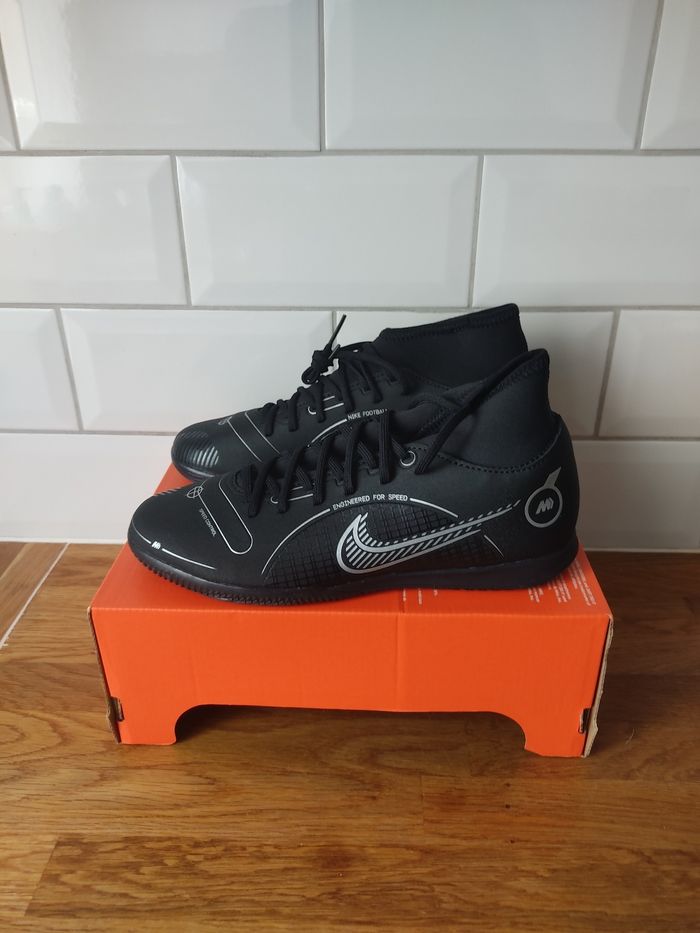 Stabile Nike  T 39 - photo numéro 2