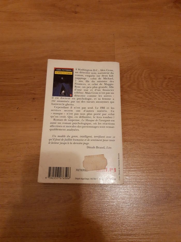 Livre le masque de l'araignée de James Patterson - photo numéro 2