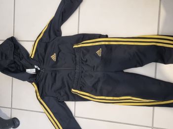 Survêtement adidas  12 18 mois