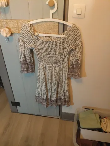 Robe multi positions : manches 3/4, bustier, bretelles