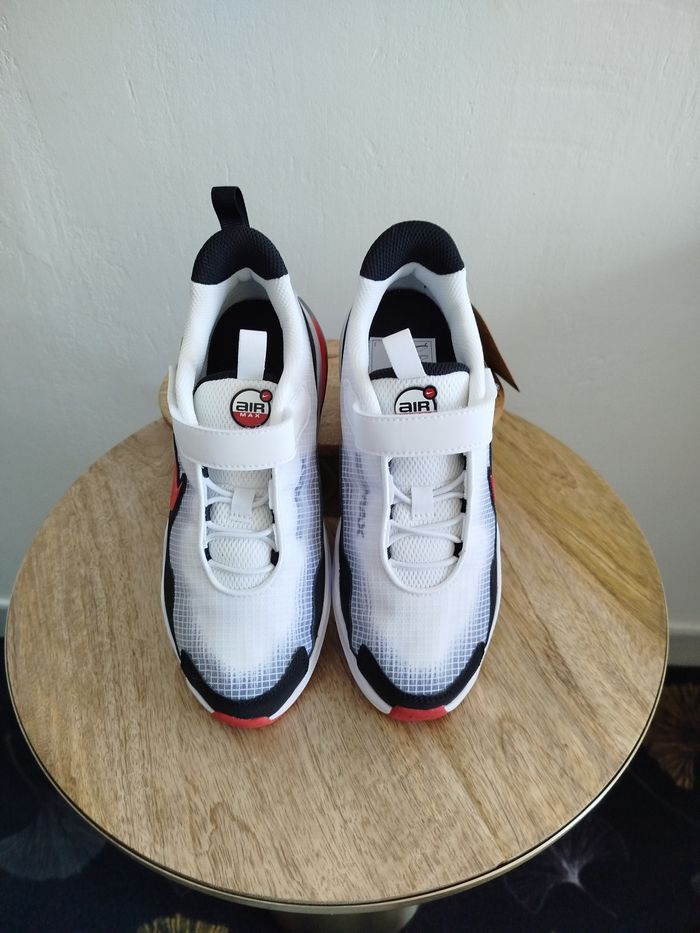 Baskets Nike T 35 - photo numéro 2