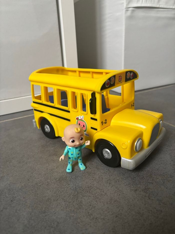 Bus scolaire musical CoComelon