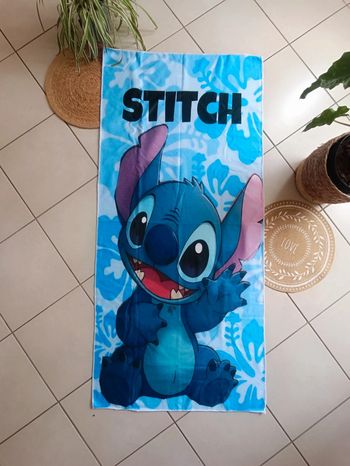 🐼 Drap de bain Stitch neuf