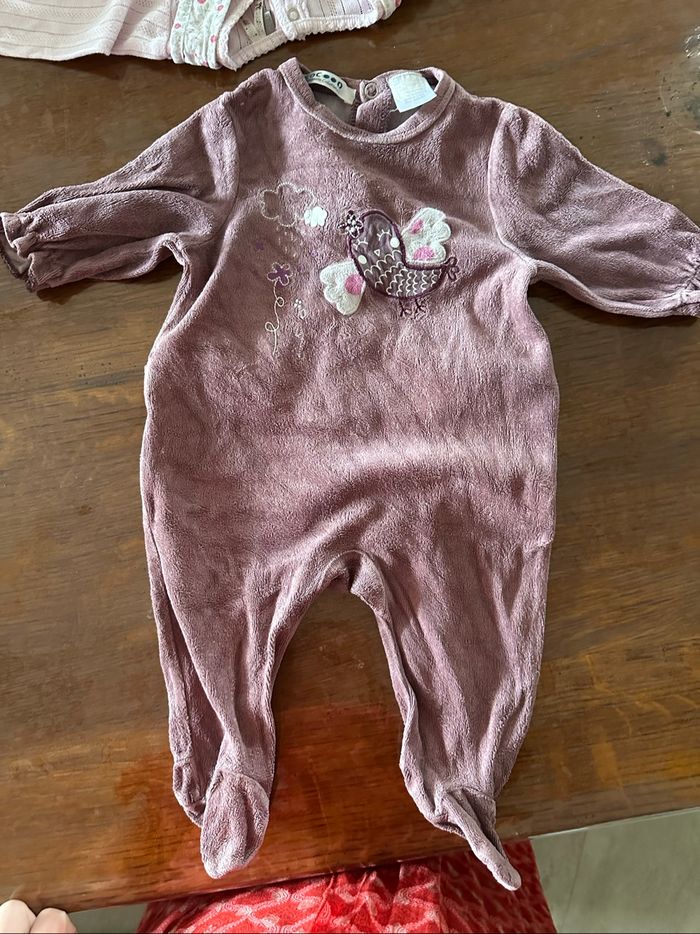 Lot 6 pyjamas velours 3 mois - photo numéro 3