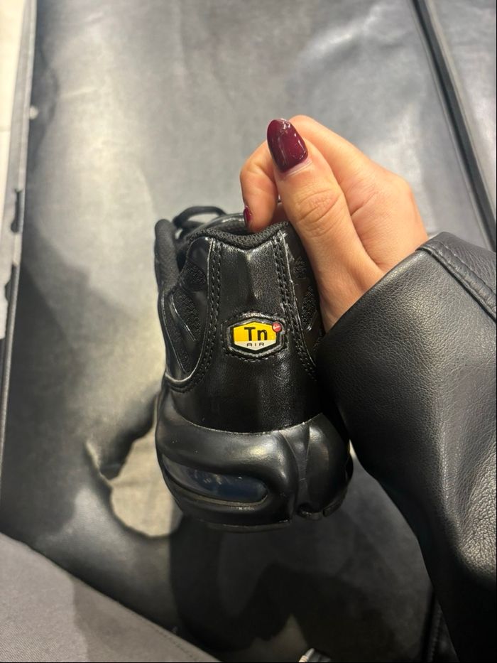 Tn noir 38 - photo numéro 2