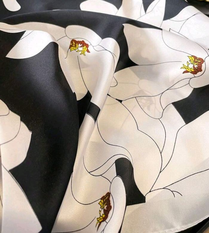 Foulard imprimé floral tendance