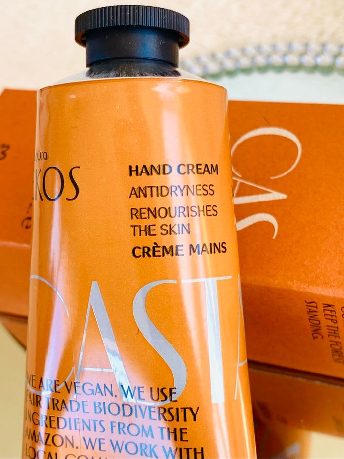 Crème de mains Natura Ekos Castanha  75g - photo numéro 2
