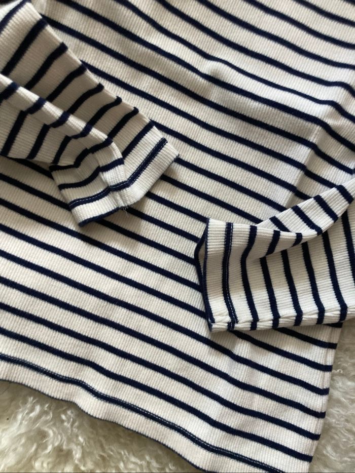 Sous-pull Galeries Lafayette, 10 ans - photo numéro 3