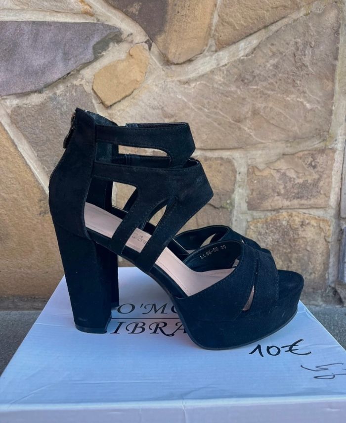 Sandales à talon - photo numéro 2