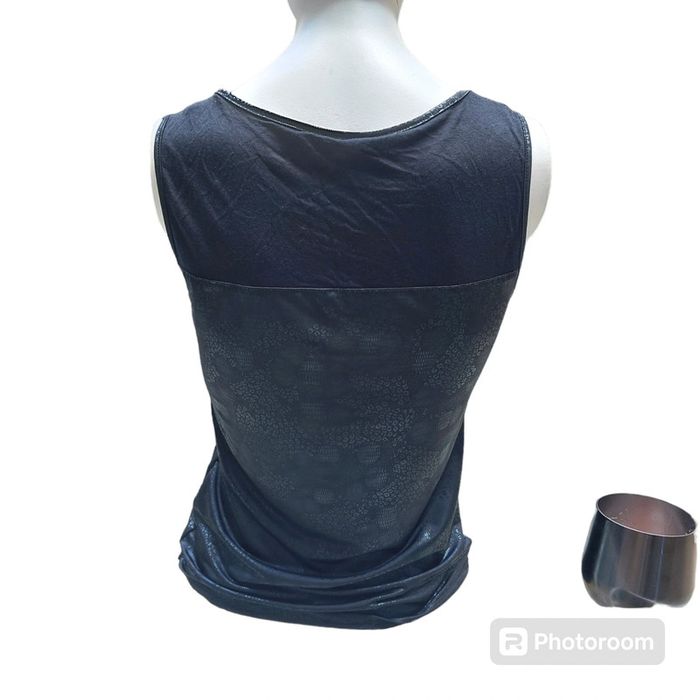 Joli top taille S - photo numéro 3