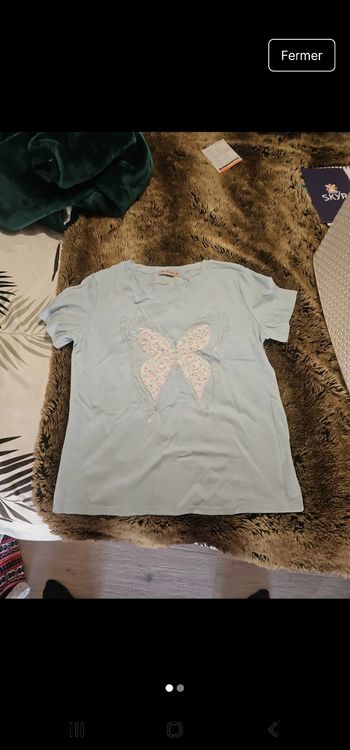 Tee shirt