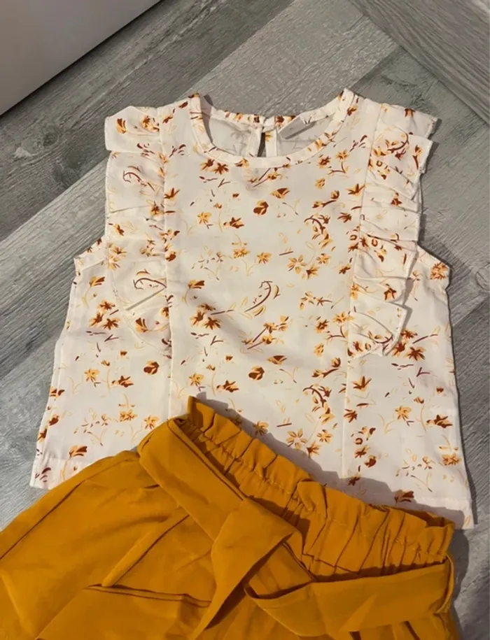 Ensemble Tee shirt+short moutarde 🌼 - photo numéro 2