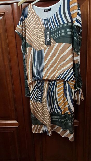 Robe Doublée T44 NEUVE