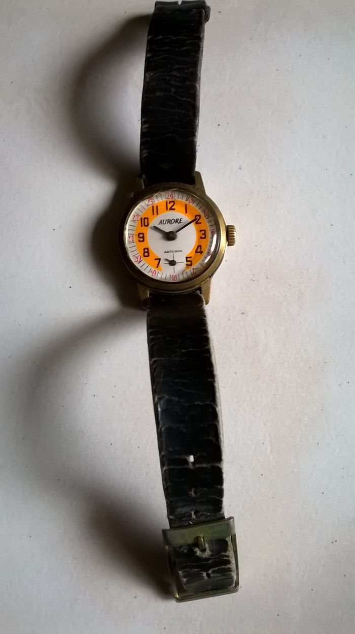 Montre femme Vintage - photo numéro 2