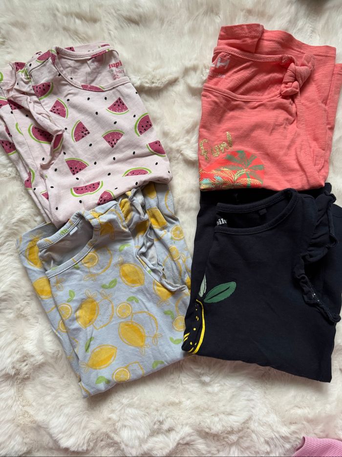 👚 lot 4 t-shirts - fille - 110 -116 cm - 5-6 ans la halle - lupilu- très bon état