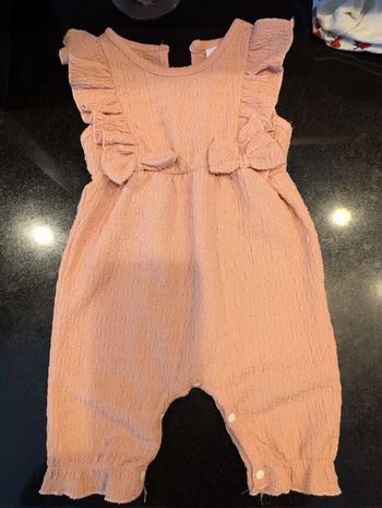 Lot de vêtements été 9 mois