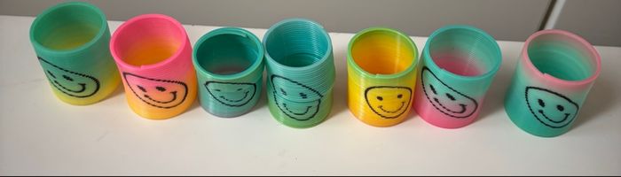 Lot de 70 jouets assortiments enfant fête - photo numéro 2