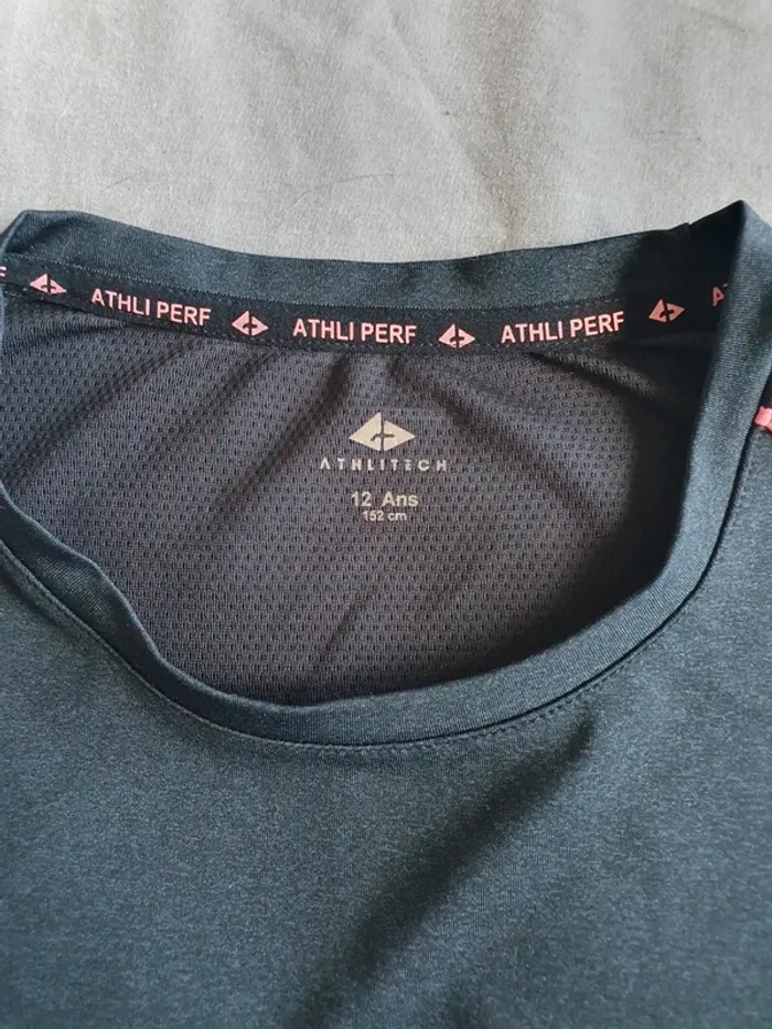 T shirt de sport - photo numéro 2