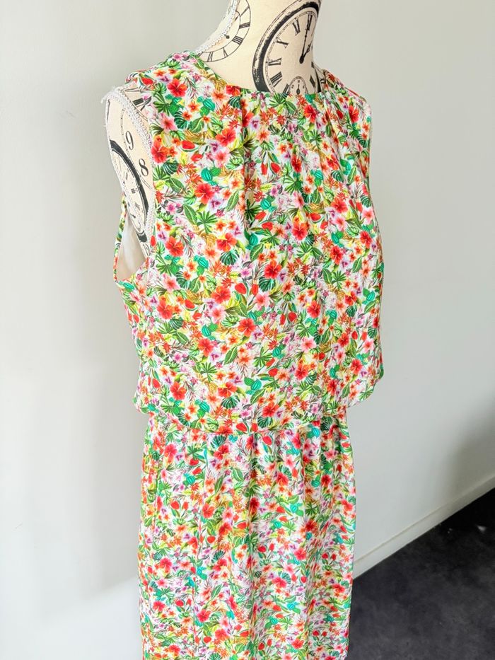 Robe fleurie - photo numéro 2