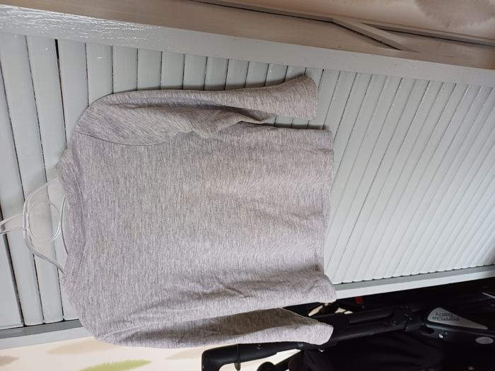 3 tee shirts manches longues pour garçons Taille 6 mois - photo numéro 6