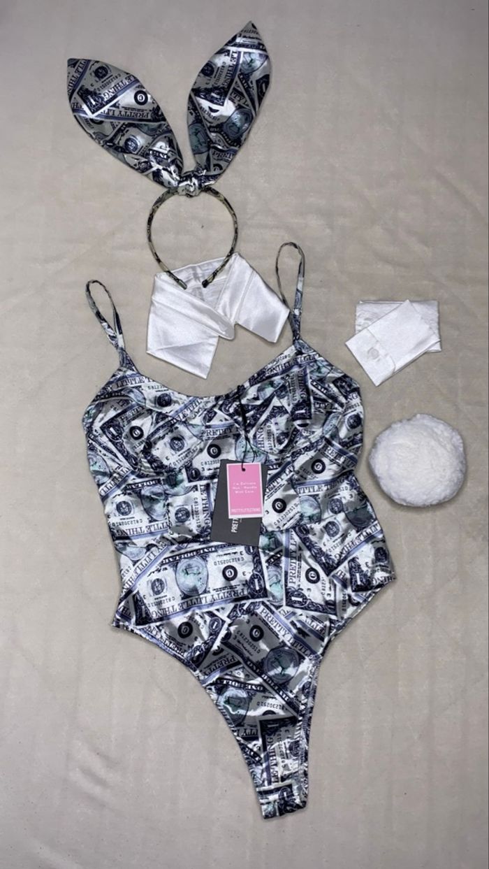 Body playmate en satin Prettylittlething - photo numéro 4