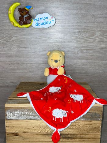 DY237 doudou ours 🐻 winnie disney