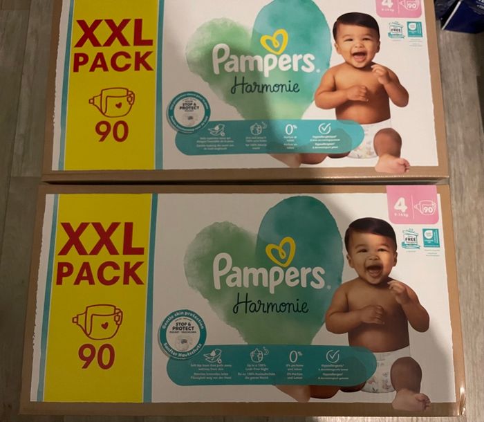 Mega pack de 180 couches pampers harmonie taille 4 neuf