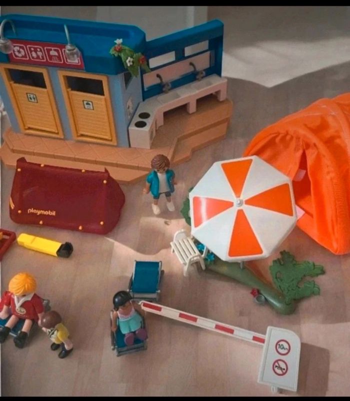 Playmobil camping en entier - photo numéro 3
