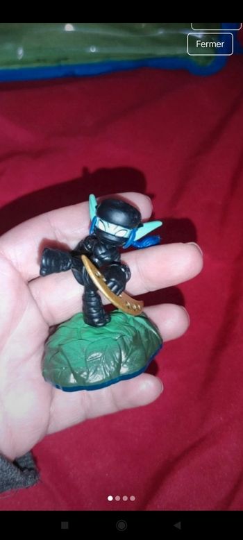 Figurine Skylanders 
j11