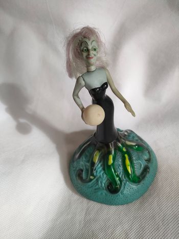 Figurine McDonald's morgana 2000