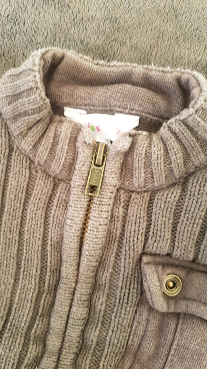 Gilet gris foncé 9 mois - photo numéro 2