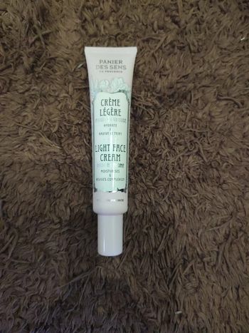 Crème légère pivoine panier des sens