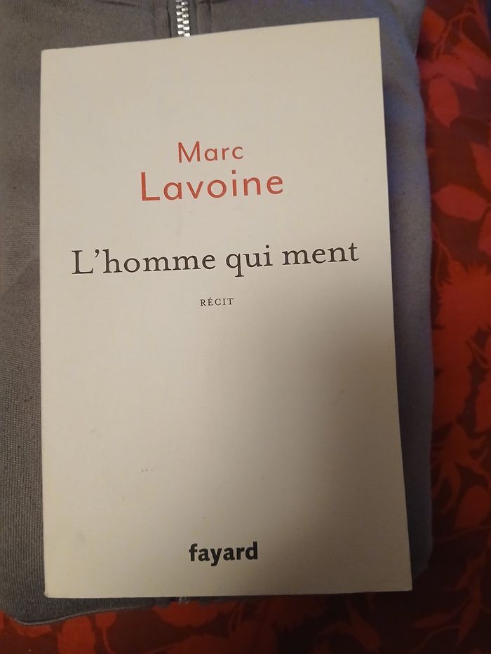 Livre Marc Lavoine l’homme qui ment