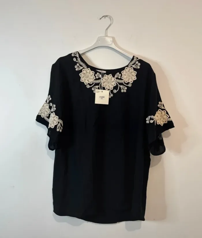 Tunique Femme Noire – Broderie – Taille jusqu’au 46