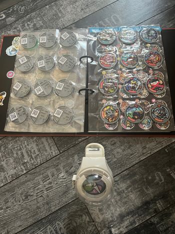 Montre yo kai Watch et médaillons