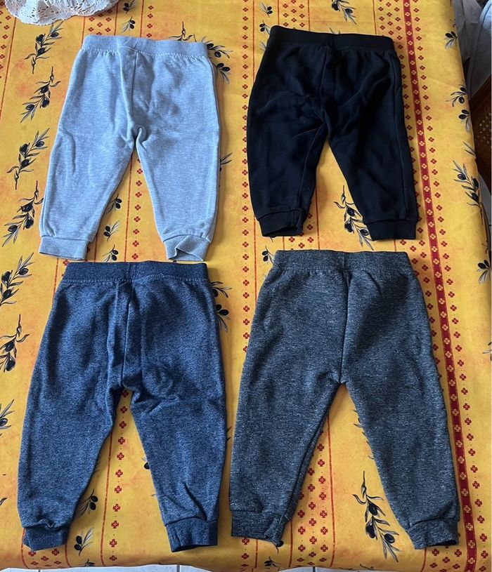 Lot pantalons molletonnés