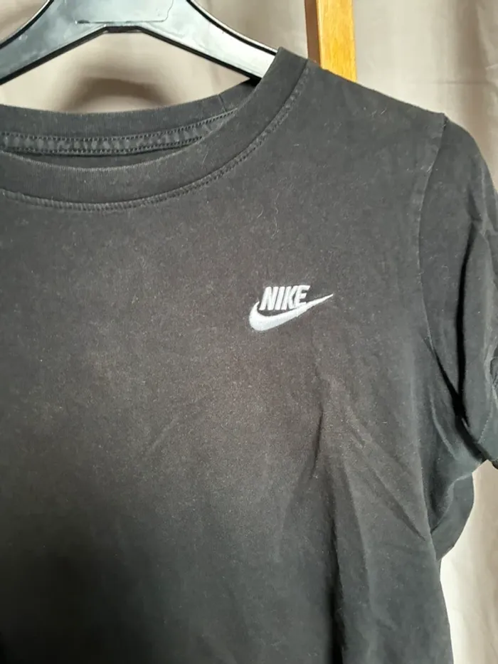 T-shirt Nike taille s - photo numéro 4