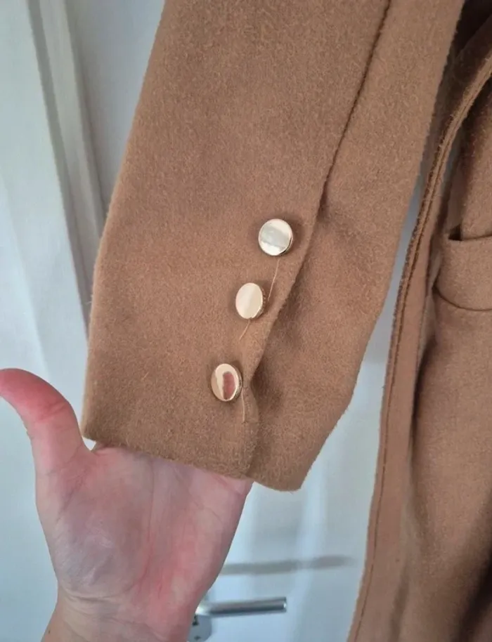 Manteau marron ceinturé avec poches et bouton - photo numéro 4