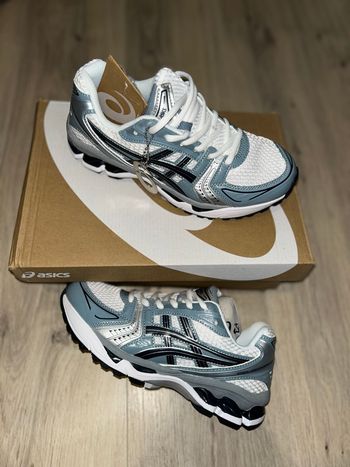 Asics Kayano grise neuve - 39