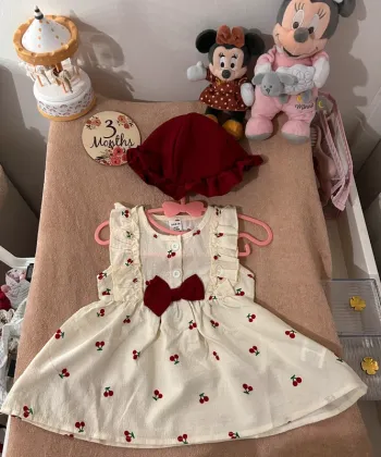 Robe avec chapeau